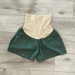Maternity shorts